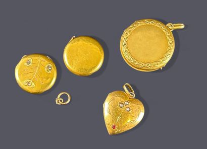 Set of two 18k (750 thousandths) gold keepsake...