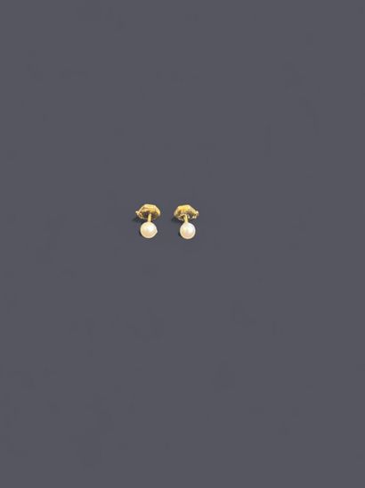 Pair of collar buttons in 18k (750 thousandths)...