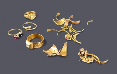 Meeting of four rings in 18k (750 thousandths)...