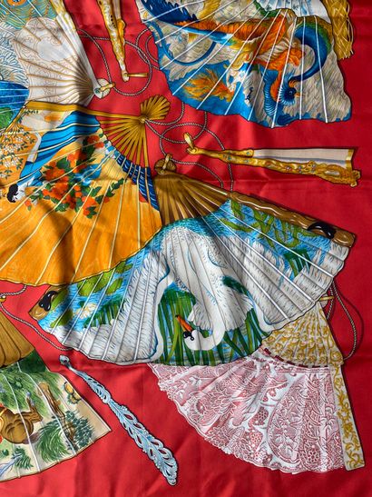 HERMÈS Paris
Carré en twill de soie imprimée,...