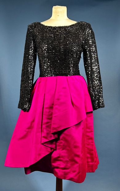 GIVENCHY, circa 1990 
Robe du soir deux pièces,...