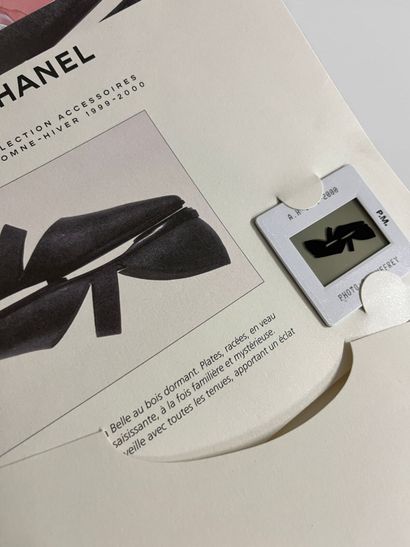 [CHANEL]
Réunion de documentation comprenant...