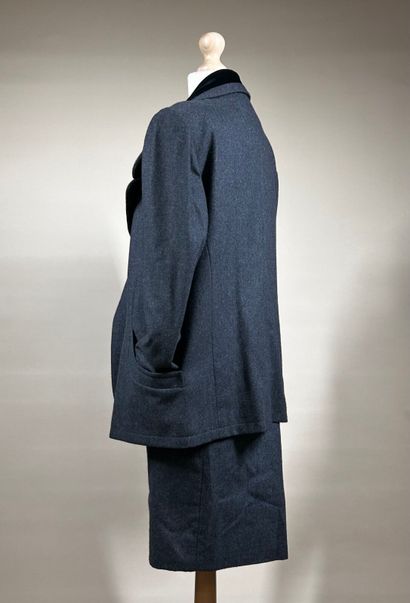CHRISTIAN LACROIX 
Tailleur en drap de laine...