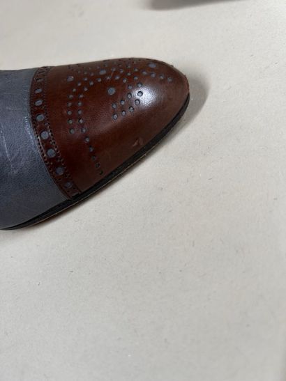 CHANEL 
Réunion de deux paires d'escarpins,...