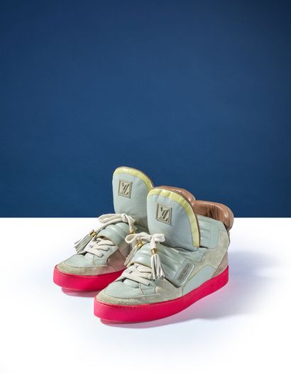 Louis VUITTON, collaboration Kanye WEST
Paire...