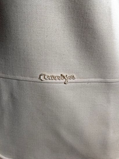 COURRÈGES Paris 
Réunion de deux tops tuniques...