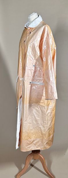 COURRÈGES Paris 
Imperméable en toile cirée...