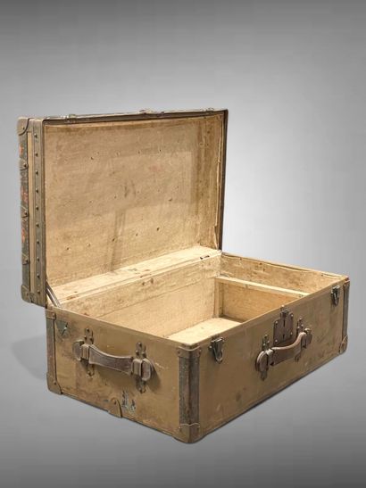 LES BAGAGES MOYNAT
Petite malle en toile...