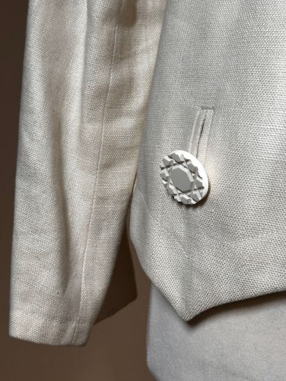 YVES SAINT LAURENT RIVE GAUCHE
Veste en lin...