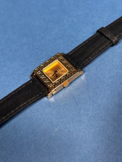 CHRISTIAN DIOR 
Square dial watch in gilt...