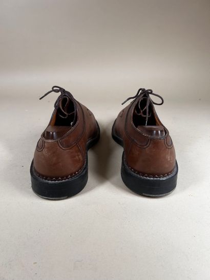 J. M. WESTON 
Lot de deux paires de chaussures...