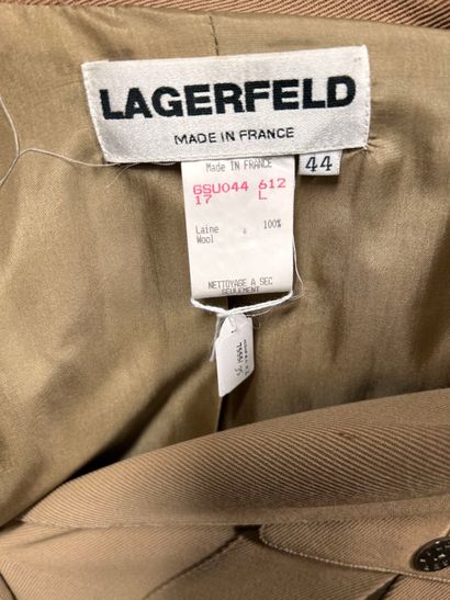 LAGERFELD 
Lot de deux vestes en gabardine...