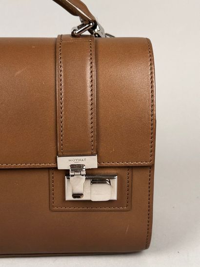 MOYNAT Paris 
Sac à main 