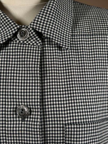 YVES SAINT LAURENT RIVE GAUCHE 
Veste façon...