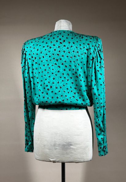 EMANUEL UNGARO PARALLELE 
Blouse cache cœur...