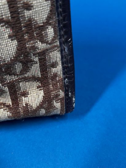 CHRISTIAN DIOR Vintage
Petite trousse en...