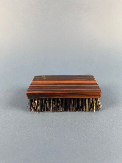 HERMÈS Paris
Brosse rectangulaire en palissandre...