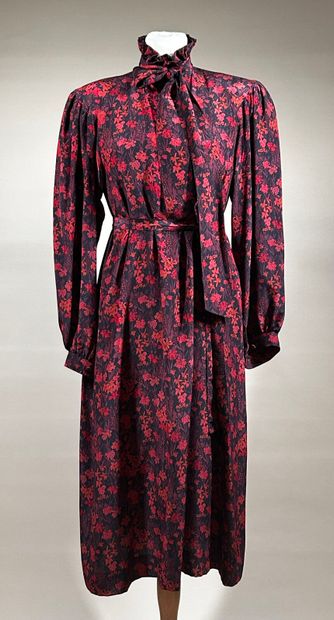HANAE MORI 
Réunion de deux robes longues...