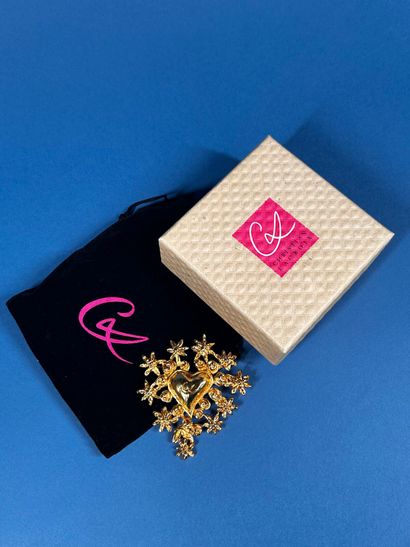 CHRISTIAN LACROIX, Noël 1993 
Broche en métal...