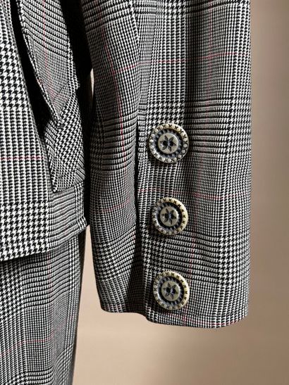 CHRISTIAN LACROIX, 1996
Ensemble Prince de...