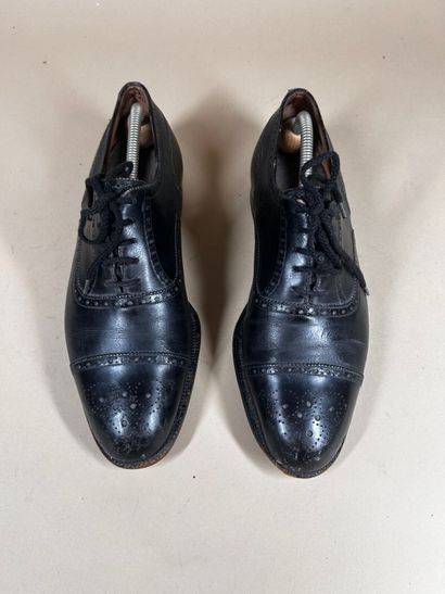 J. M. WESTON 
Ensemble de deux paires de...