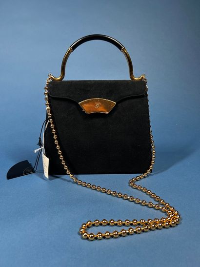 KARL LAGERFELD 
Sac du soir de forme trapèze...