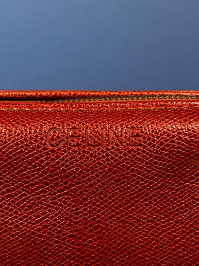 CÉLINE
Trousse en cuir grainé beige, pliable,...