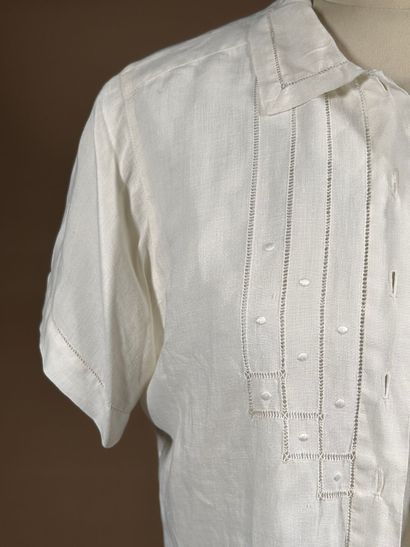 RENATA, Diffusion Michel Comte 
Robe mi-longue...