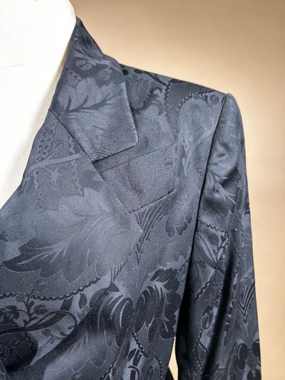 CHRISTIAN DIOR Boutique, n° 48283 et 98438
Tailleur...