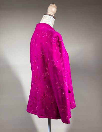 UNGARO PARALLELE 
Veste en drap rose rebrodé...