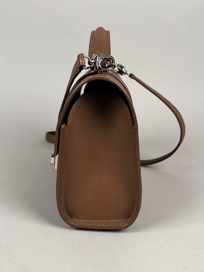 MOYNAT Paris 
Sac à main 