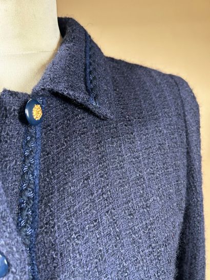 CHANEL Création 
Tailleur en tweed marine...