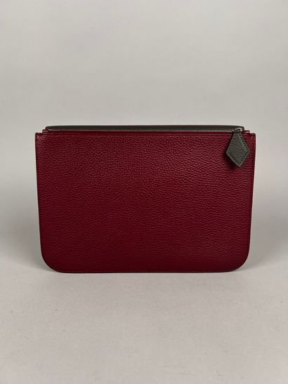 MOYNAT Paris
Pochette double face en cuir...