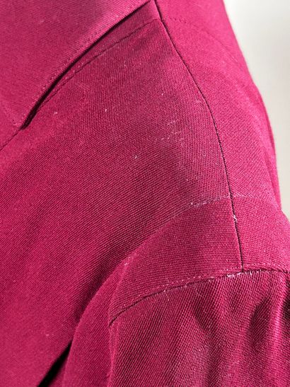LAGERFELD 
Lot de deux vestes en gabardine...