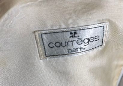 COURRÈGES Paris 
Tailleur en piqué de coton...