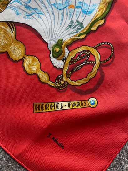 HERMÈS Paris
Carré en twill de soie imprimée,...