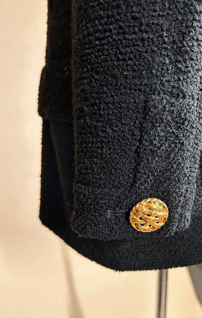 CHANEL Boutique
7/8th jacket in black tweed,...