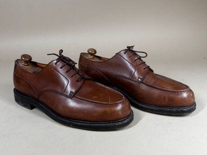 J. M. WESTON 
Paire de chaussures homme à...