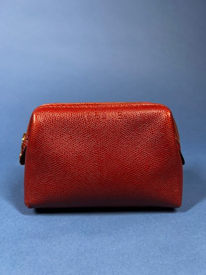 CÉLINE
Trousse en cuir grainé beige, pliable,...