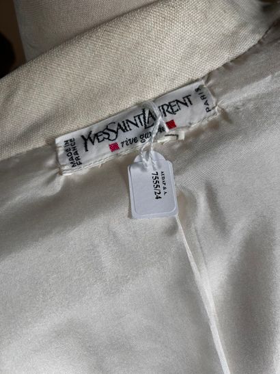 YVES SAINT LAURENT RIVE GAUCHE
Veste en lin...