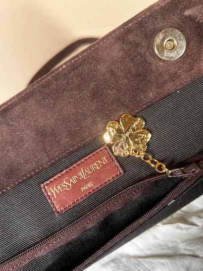 YVES SAINT LAURENT 
Sac cabas porté épaule...