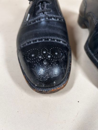 J. M. WESTON 
Ensemble de deux paires de...