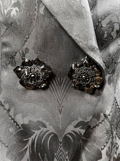 CHRISTIAN DIOR Boutique, n° 48283 et 98438
Tailleur...