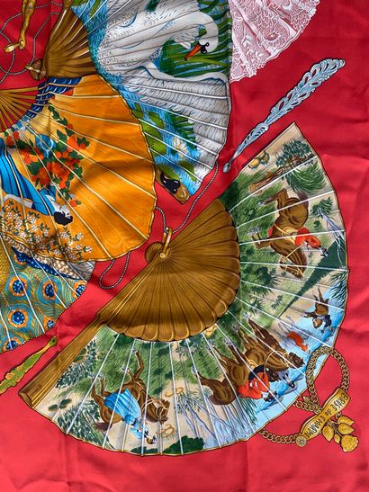 HERMÈS Paris
Carré en twill de soie imprimée,...