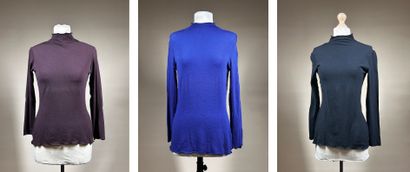 KARL LAGERFELD 
Ensemble de trois tops en...