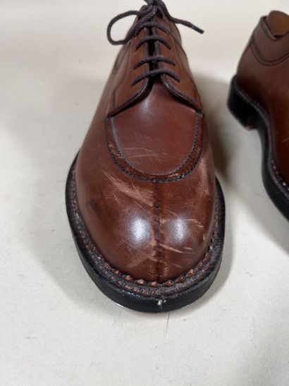 J. M. WESTON 
Lot de deux paires de chaussures...