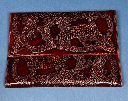 JEAN PATOU 
Pochette enveloppe en cuir tabac...