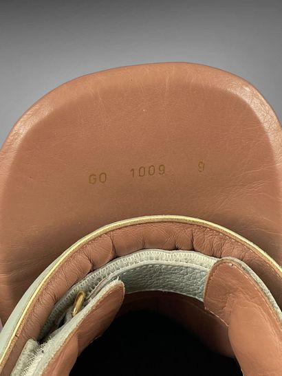 Louis VUITTON, collaboration Kanye WEST
Paire...