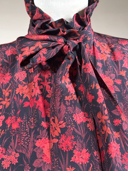 HANAE MORI 
Réunion de deux robes longues...