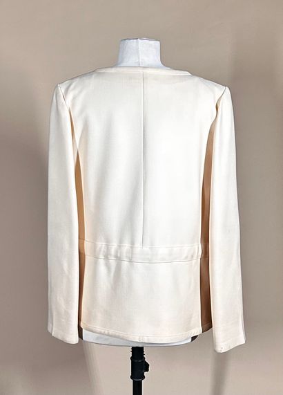 COURRÈGES Paris 
Tailleur en gabardine de...